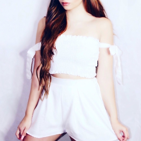 Tops - Two piece ivory set BRAND NEW